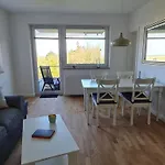 Sea View Comfortable בית נופש Böhl
