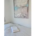 בית נופש Sea View Comfortable Böhl
